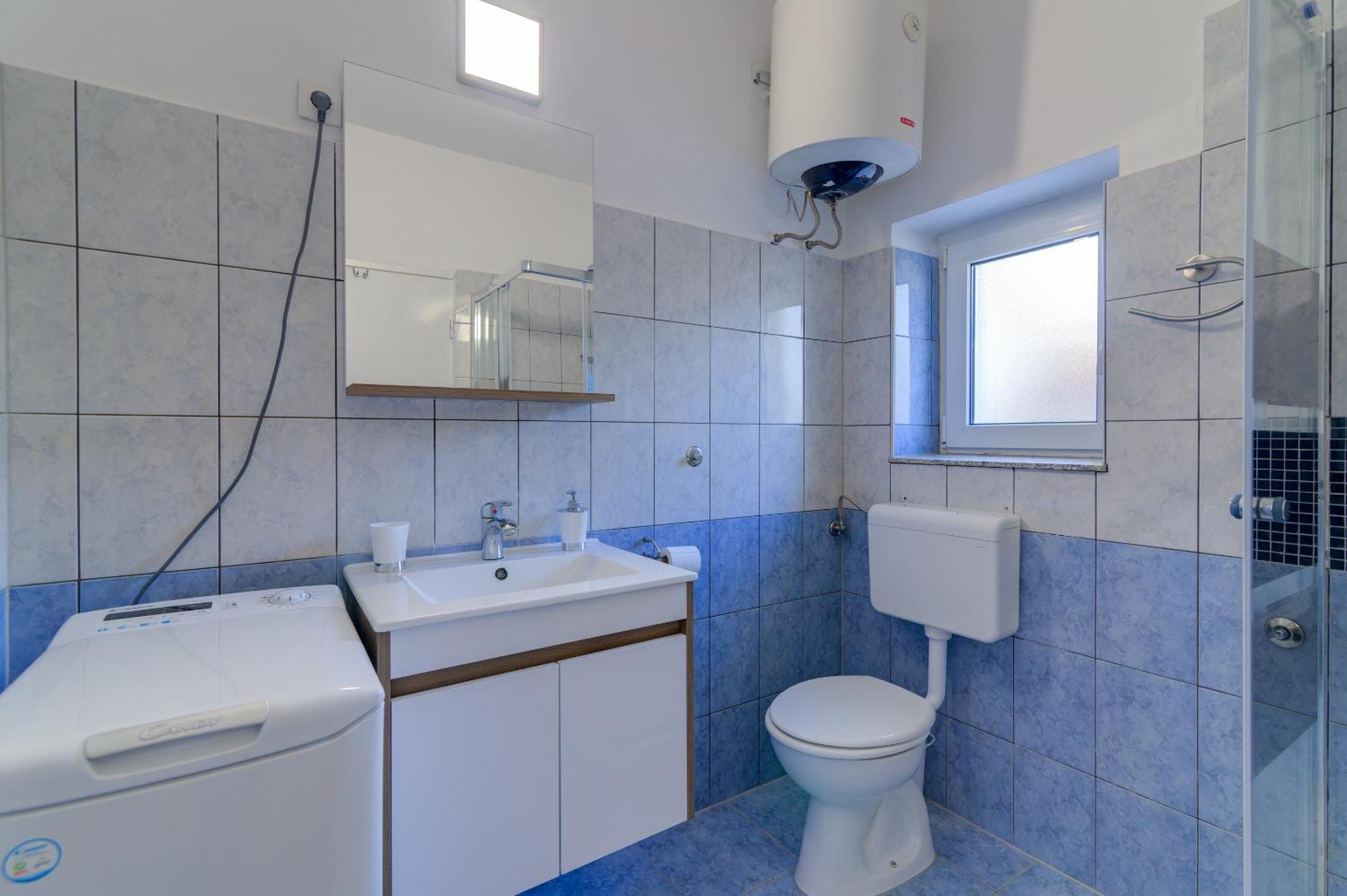 Apartmani Ana Senj  Rom bilde