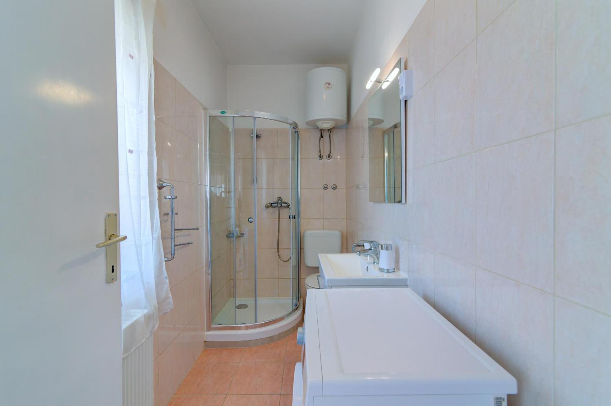 Apartmani Ana Senj  Rom bilde