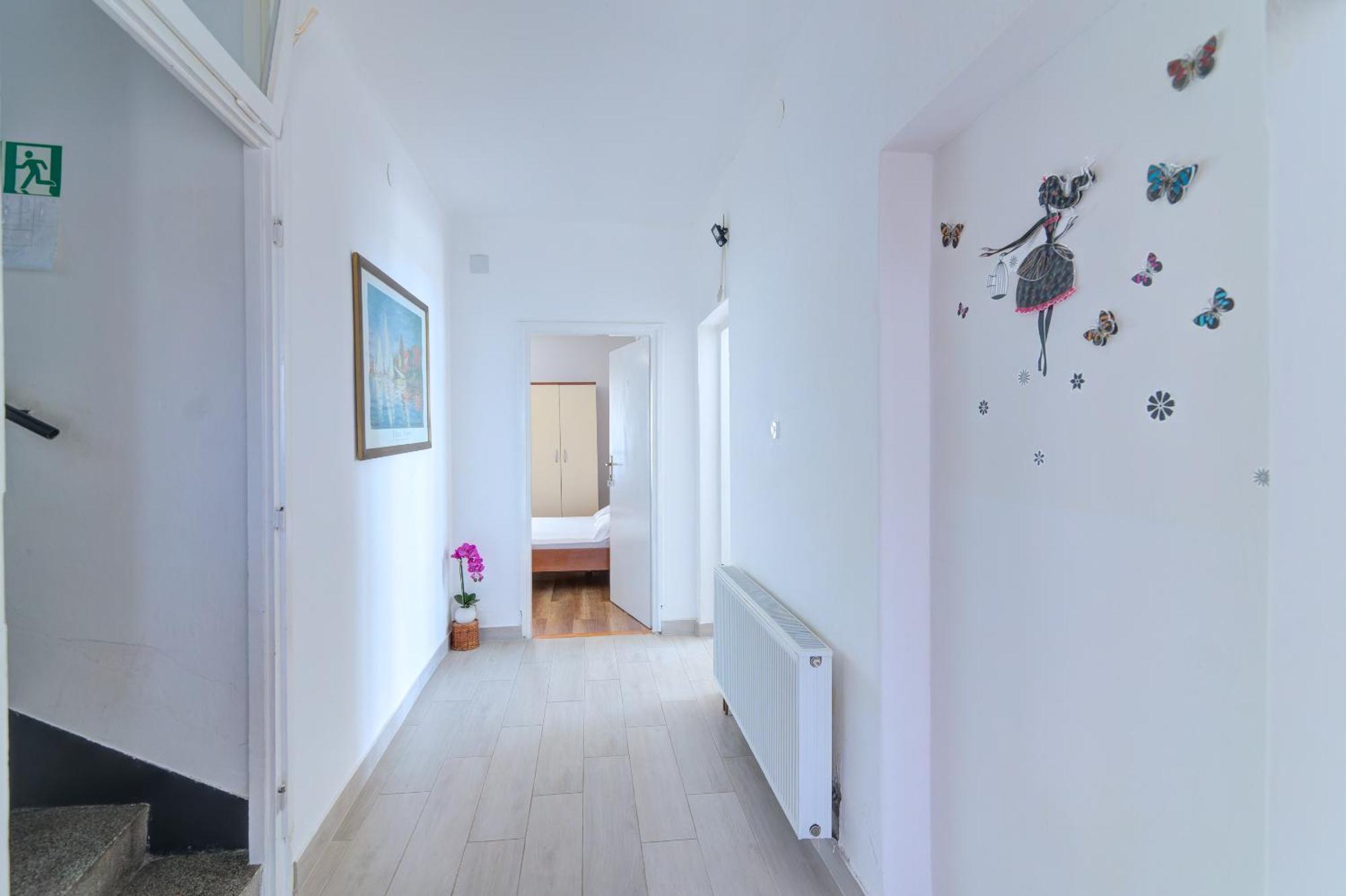 Apartmani Ana Senj  Eksteriør bilde
