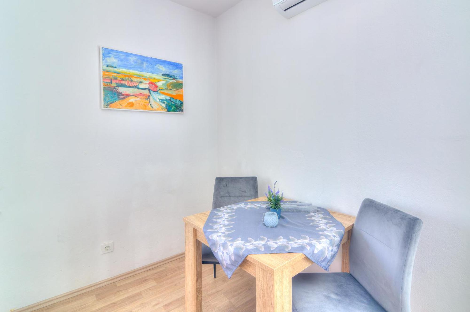 Apartmani Ana Senj  Rom bilde