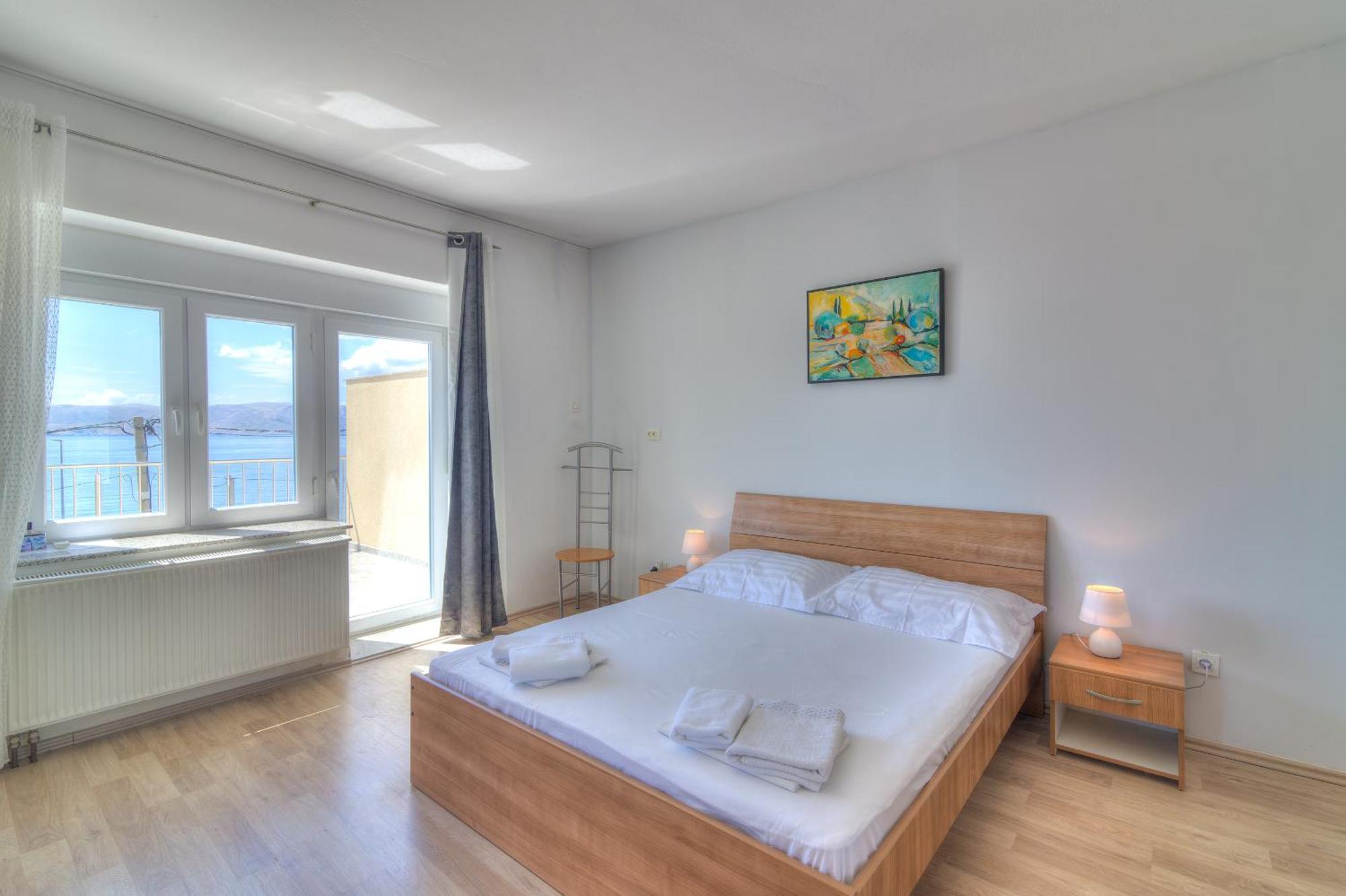 Apartmani Ana Senj  Rom bilde